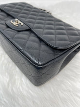 Load image into Gallery viewer, Chanel Classic Jumbo SHW SKU6002