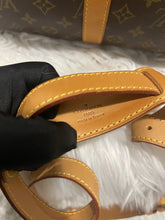 Load image into Gallery viewer, Keepall Bandouliere 55 SKU6242
