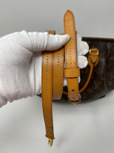 Load image into Gallery viewer, Turenne PM SKU1241