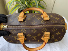 Load image into Gallery viewer, Speedy 25 Monogram SKU743