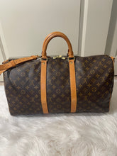 Load image into Gallery viewer, Keepall Bandoliere 50 SKU1553