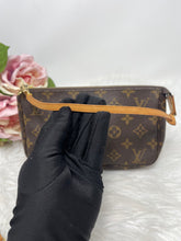 Load image into Gallery viewer, Pochette Accesories SKU6315