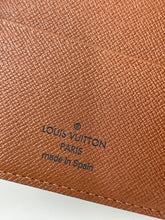 Load image into Gallery viewer, Passport Holder SKU1150