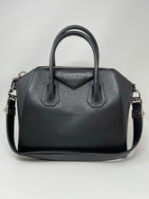Load image into Gallery viewer, Givenchy Antigona Small