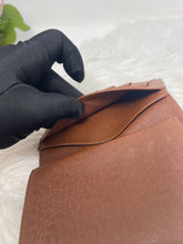 Load image into Gallery viewer, Kisslock Wallet SKU6327