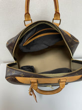 Load image into Gallery viewer, Evasion Travel Bag Monogram