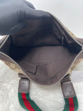 Load image into Gallery viewer, Gucci Boston SKU6116