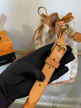 Load image into Gallery viewer, Neo Petit SKU6273