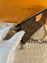 Load image into Gallery viewer, Multi Pochette Accesories