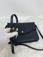 Load image into Gallery viewer, Twinset Crossbody SKU1547