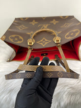 Load image into Gallery viewer, On The Go GM SKU725