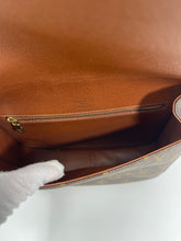 Load image into Gallery viewer, Saint Cloud GM SKU1275