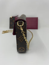 Load image into Gallery viewer, Felicie Pochette Monogram