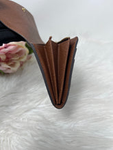 Load image into Gallery viewer, Sarah Wallet SKU6331