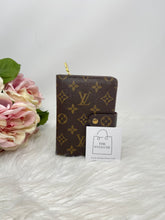 Load image into Gallery viewer, Compact Organizer Wallet SKU6330