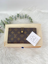 Load image into Gallery viewer, Kisslock Long Wallet SKU6099