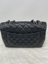Load image into Gallery viewer, Chanel Classic Jumbo SHW SKU6002
