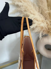 Load image into Gallery viewer, Neverfull MM Azur SKU6288