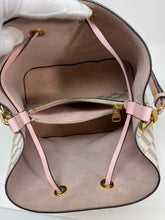 Load image into Gallery viewer, Neo Neo Pink SKU1188