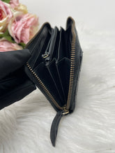 Load image into Gallery viewer, Gucci Marmont Wallet