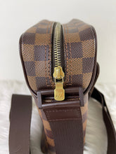 Load image into Gallery viewer, Olav Crossbody SKU738