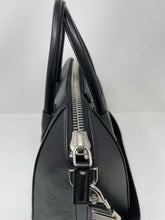 Load image into Gallery viewer, Givenchy Antigona Small