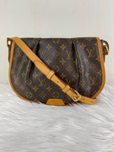 Load image into Gallery viewer, Menilmontant PM Monogram SKU740