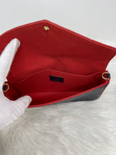 Load image into Gallery viewer, Felicie Pochette Empreinte SKU1542