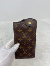 Load image into Gallery viewer, Sunglass Case SKU1624