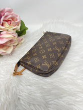 Load image into Gallery viewer, Pochette Accesories SKU6315