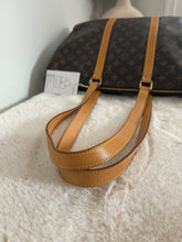 Load image into Gallery viewer, Flanerie 45 SKU6032