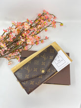 Load image into Gallery viewer, Sarah Envelope SKU
