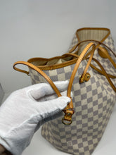 Load image into Gallery viewer, Neverfull GM Azur SKU1247