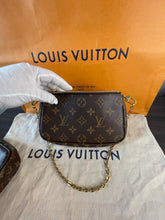 Load image into Gallery viewer, Multi Pochette Accesories