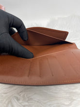 Load image into Gallery viewer, Checkbook Holder SKU6333