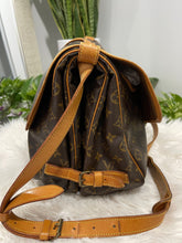 Load image into Gallery viewer, Saumur 35 SKU6239