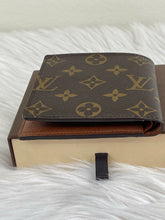Load image into Gallery viewer, Men’s Wallet Monogram SKU816