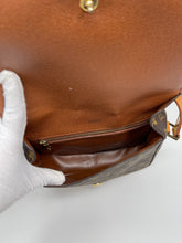Load image into Gallery viewer, St Cloud GM SKU1226
