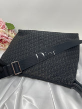 Load image into Gallery viewer, Dior Messenger SKU6254