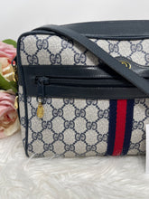 Load image into Gallery viewer, Gucci Vintage SKU6172