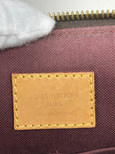 Load image into Gallery viewer, Turenne MM Monogram SKU1527