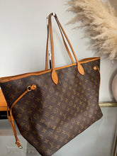 Load image into Gallery viewer, Neverfull GM Beige SKU6347