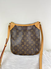 Load image into Gallery viewer, Odeon PM Monogram SKU726