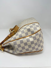 Load image into Gallery viewer, Galleria PM SKU1242