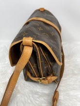 Load image into Gallery viewer, Saumur 30 SKU1537