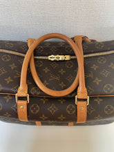 Load image into Gallery viewer, Sirius 50 Soft Sided Suitcase Monogram