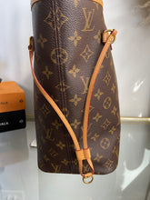 Load image into Gallery viewer, Neverfull MM Pivione SKU6267