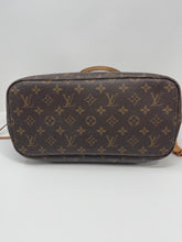 Load image into Gallery viewer, Neverfull MM Cherry Red SKU1177