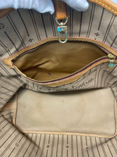 Load image into Gallery viewer, Neverfull MM SKU1238