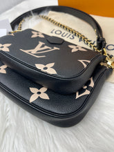 Load image into Gallery viewer, Multi Pochette SKU6015